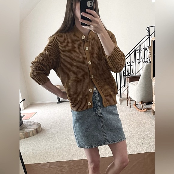 VINTAGE GUESS Denim Mini-Skirt in Light Blue - Picture 2 of 6